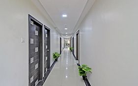 Oyo 91174 Hotel Raj Mahal